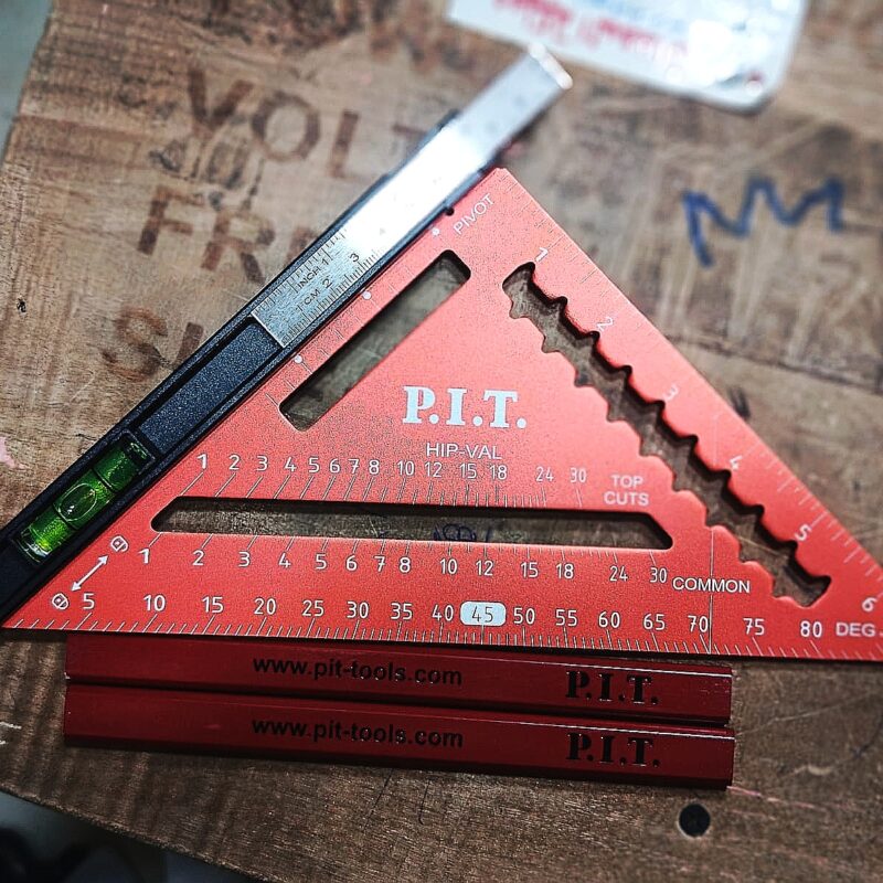 مثلث علام لون أحمر وميزان مياه معدن 2×1 من PIT